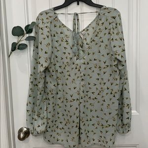 Lauren Conrad blouse 🌿